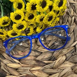 Brand New Betsey Johnson Eyeglasses Model Talk To Me